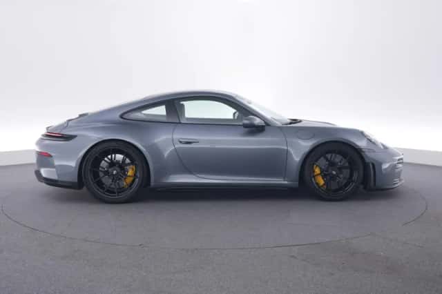 Porsche 911 (2026) thumbnail 6