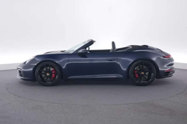 Porsche 911 (2020) thumbnail 2