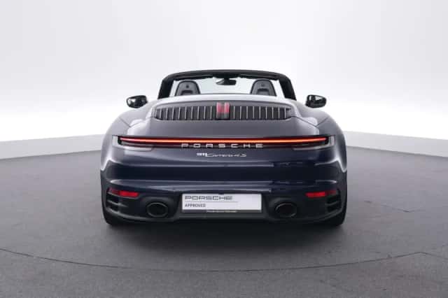 Porsche 911 (2020) thumbnail 4