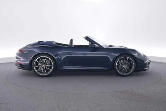 Porsche 911 (2021) thumbnail 6