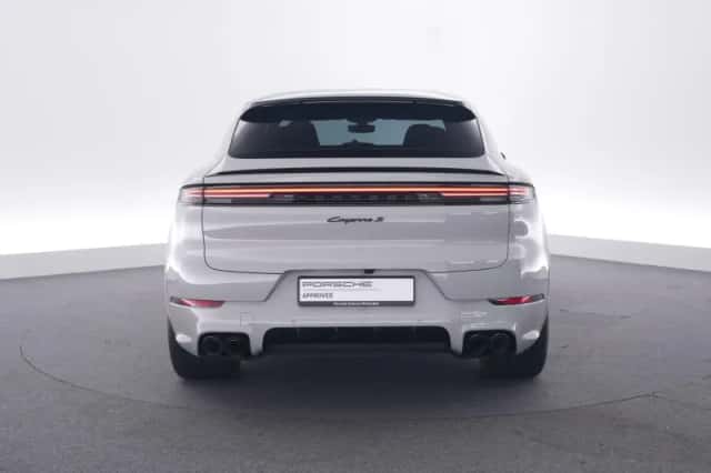 Porsche Cayenne (2024) thumbnail 4