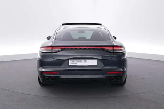 Porsche Panamera (2023) thumbnail 4