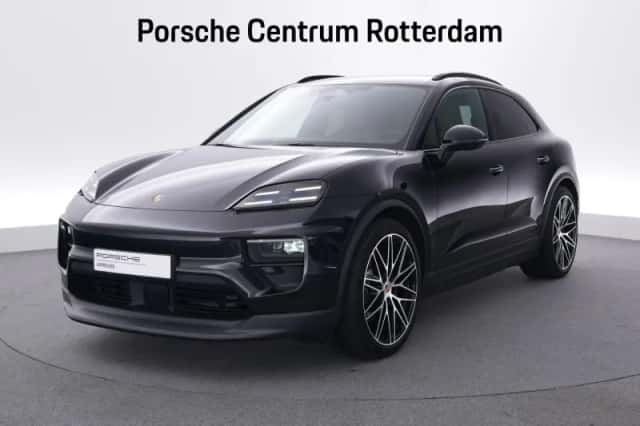 Porsche Macan (2026) thumbnail 1