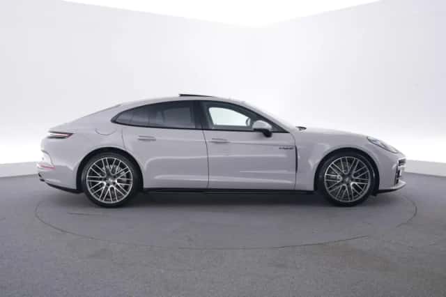 Porsche Panamera (2026) thumbnail 6