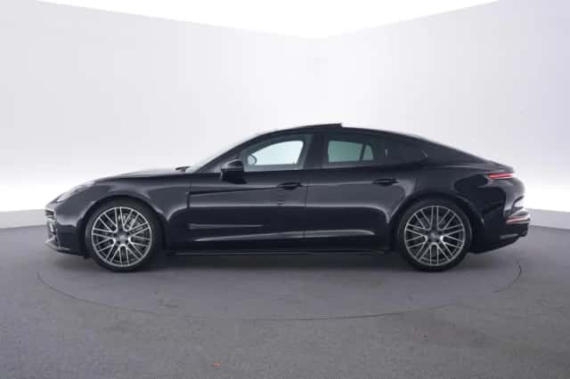 Porsche Panamera (2026) thumbnail 2