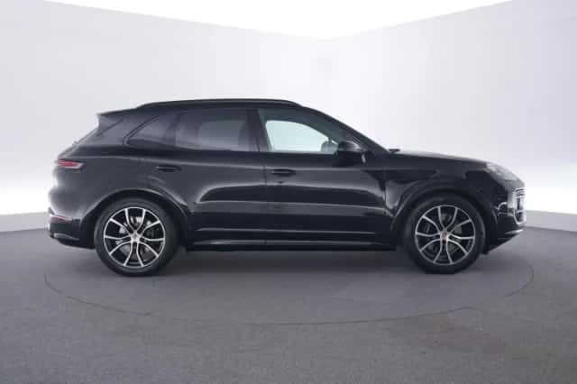 Porsche Cayenne (2026) thumbnail 6