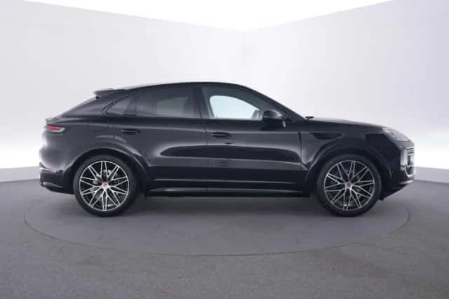Porsche Cayenne (2026) thumbnail 6