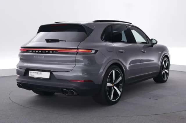 Porsche Cayenne (2024) thumbnail 5