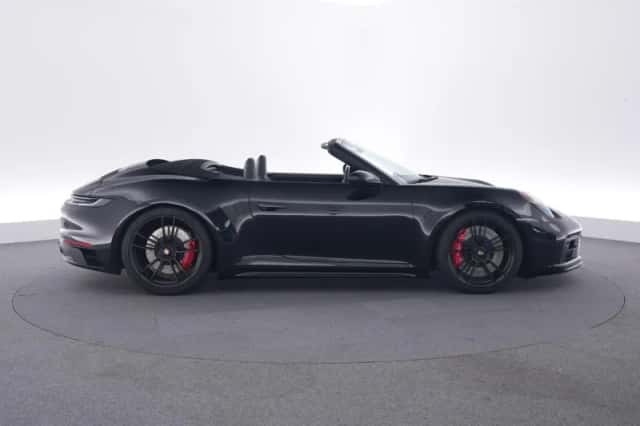 Porsche 911 (2022) thumbnail 6