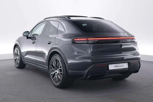 Porsche Macan (2026) thumbnail 5