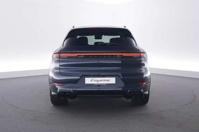 Porsche Cayenne (2026) thumbnail 4