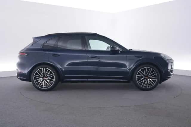Porsche Cayenne (2026) thumbnail 6