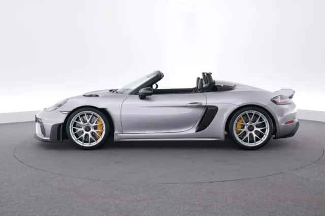 Porsche 718 (2026) thumbnail 2
