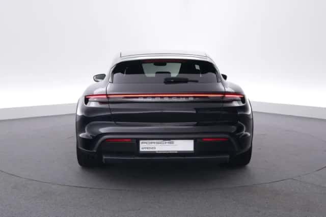 Porsche Taycan (2021) thumbnail 4