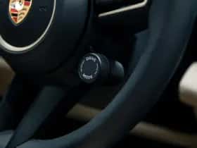 Porsche Taycan (2024) thumbnail 23