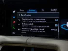 Porsche Taycan (2024) thumbnail 25