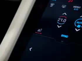 Porsche Taycan (2024) thumbnail 28