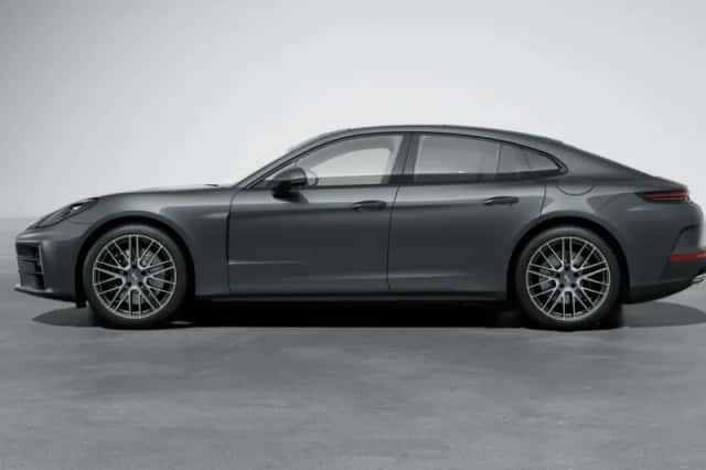 Porsche Panamera (2026) thumbnail 3
