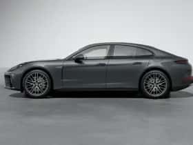 Porsche Panamera (0) thumbnail 3