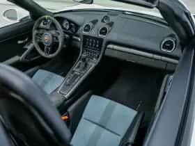 Porsche 718 (2024) thumbnail 22