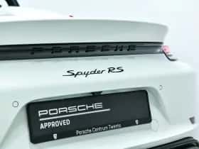 Porsche 718 (2024) thumbnail 10