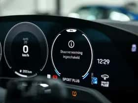 Porsche Taycan (2026) thumbnail 25