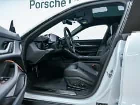 Porsche Taycan (2026) thumbnail 17