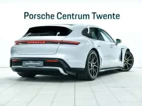 Porsche Taycan (2026) thumbnail 3