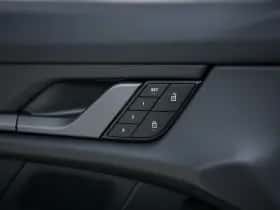 Porsche Taycan (2026) thumbnail 22
