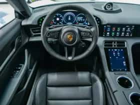 Porsche Taycan (2026) thumbnail 26