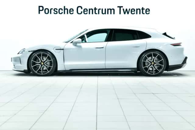 Porsche Taycan (2026) thumbnail 5