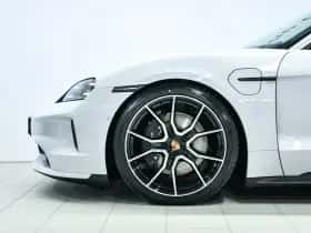 Porsche Taycan (2026) thumbnail 6