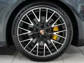 Porsche Panamera (2021) thumbnail 9