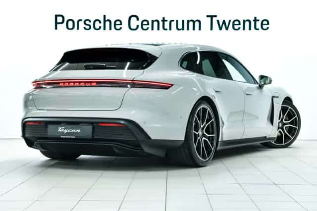 Porsche Taycan (2026) thumbnail 3