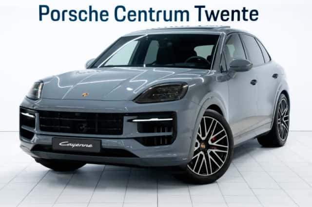 Porsche Cayenne (2025) thumbnail 1