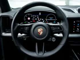 Porsche Cayenne (2025) thumbnail 22