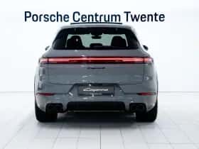 Porsche Cayenne (2025) thumbnail 4