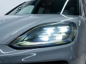 Porsche Cayenne (2025) thumbnail 9