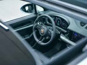 Porsche Cayenne (2025) thumbnail 25