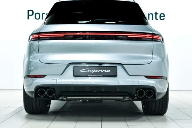 Porsche Cayenne (2025) thumbnail 4