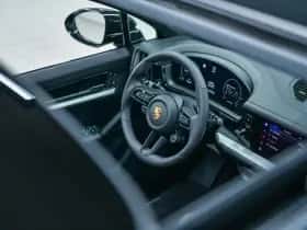 Porsche Cayenne (2025) thumbnail 28