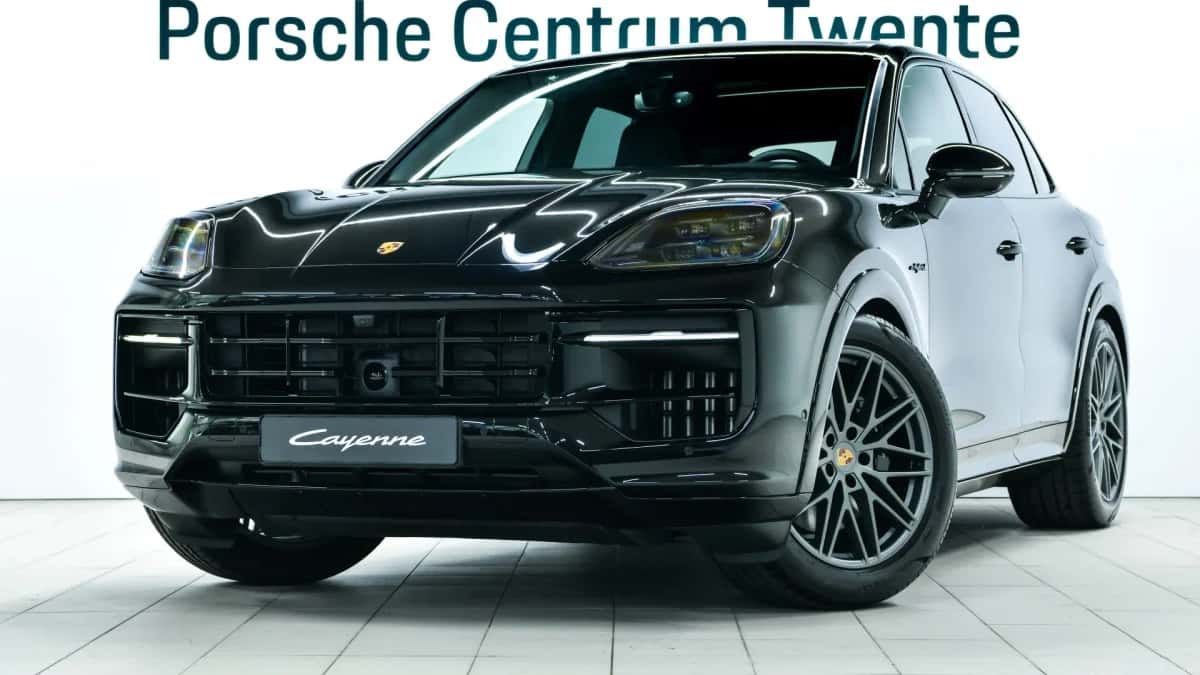 Porsche Cayenne (2025) — foto 1