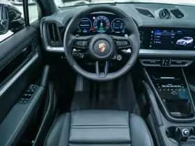Porsche Cayenne (2025) thumbnail 26