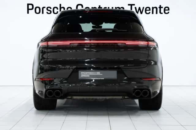 Porsche Cayenne (2026) thumbnail 4