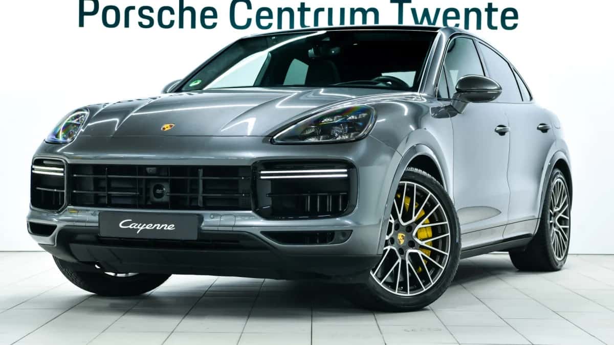Porsche Cayenne (2023) — foto 1