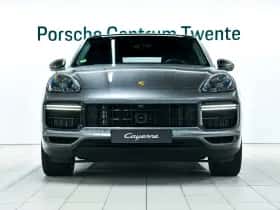 Porsche Cayenne (2023) thumbnail 2