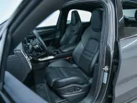 Porsche Cayenne (2023) thumbnail 16