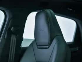 Porsche Cayenne (2023) thumbnail 19