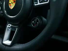 Porsche Cayenne (2023) thumbnail 32