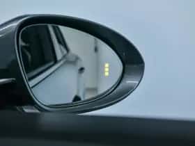 Porsche Cayenne (2023) thumbnail 36